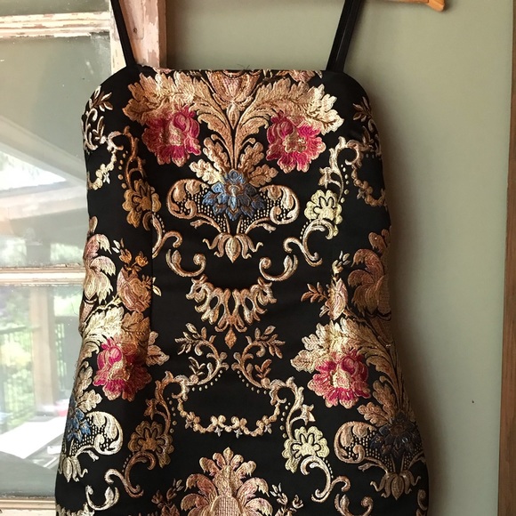 gorgeous oriental-style dress - Picture 2 of 3